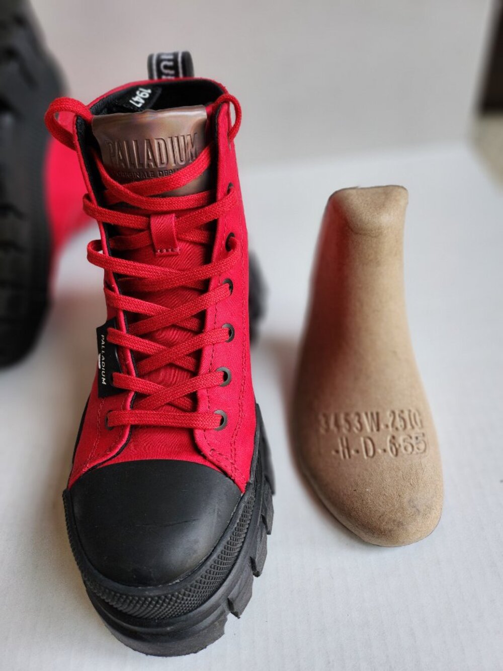 Palladium Women’s Red Canvas Streetwear Platform Boots - Size 6 - Rugged Hig NWT - Picture 8 of 13